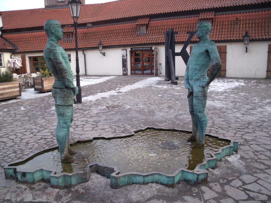 Two Peeing Guys in Front of Franz Kafka Museum in Prague (by David Cerny)